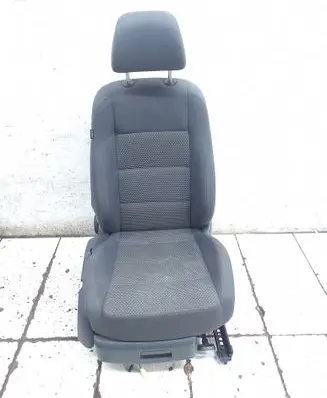 Volkswagen Golf V Front passenger seat 1K4881106PA