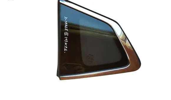 Nissan X-Trail T32 Rear side window 833014CC0A