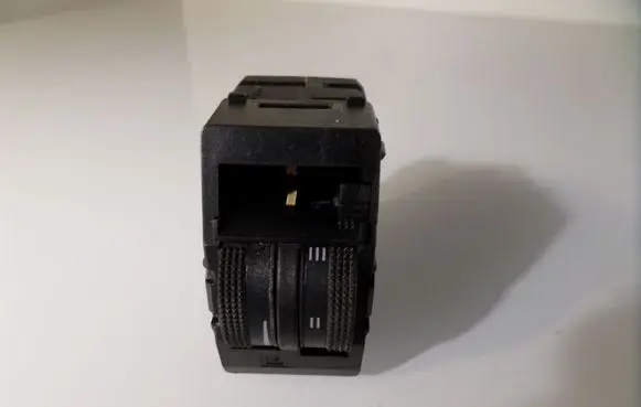 Audi A6 S6 C5 4B Headlight level height control switch 4B0909094