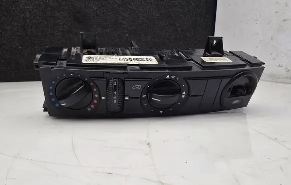Volkswagen Crafter Climate control unit 5HB00918200 E2479002 2E0919158