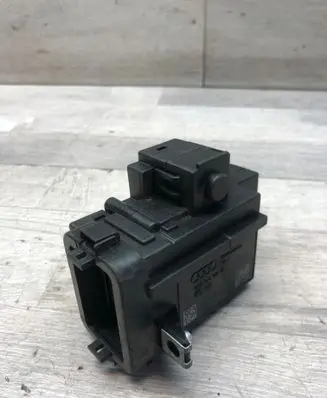 Audi A4 S4 B8 8K Ignition lock 8K0909131 3330