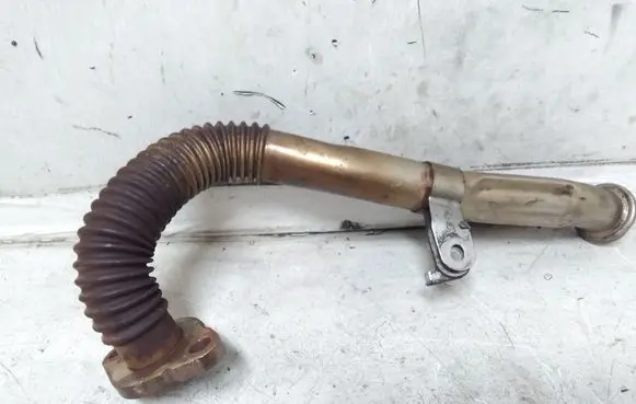 Opel Vivaro EGR valve line/pipe/hose