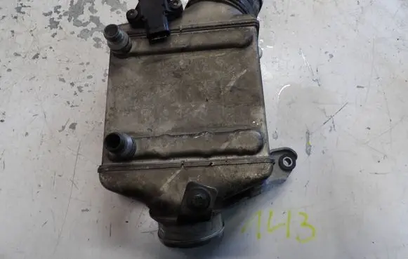 BMW 7 F01 F02 F03 F04 Intercooler radiator 7575405 7575403 P3423007