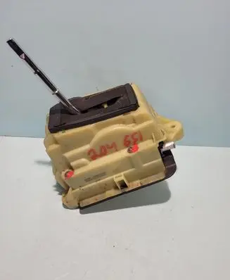 Mercedes-Benz C W204 Gear selector A2042677524