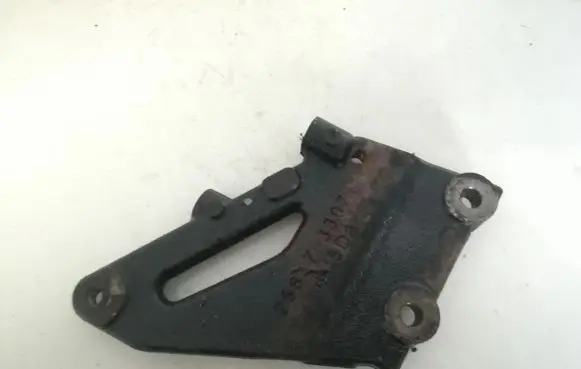 Toyota Yaris Engine mounting bracket 2568733021 25687-33021