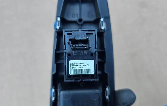 BMW X2 F39 Electric window control switch 9208107