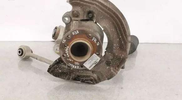 BMW 1 E82 E88 Front wheel hub spindle knuckle 6764444 31216764444 12201210