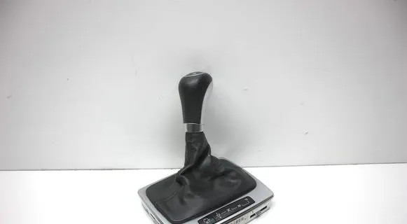 Mercedes-Benz C W204 Gear lever shifter trim leather/knob A2042674988