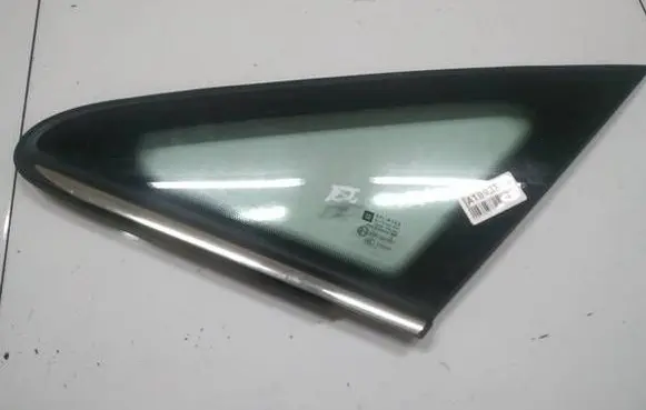 Opel Zafira B Front triangle window/glass AS2