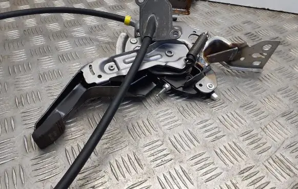 Infiniti Q70 Y51 Handbrake/parking brake lever assembly