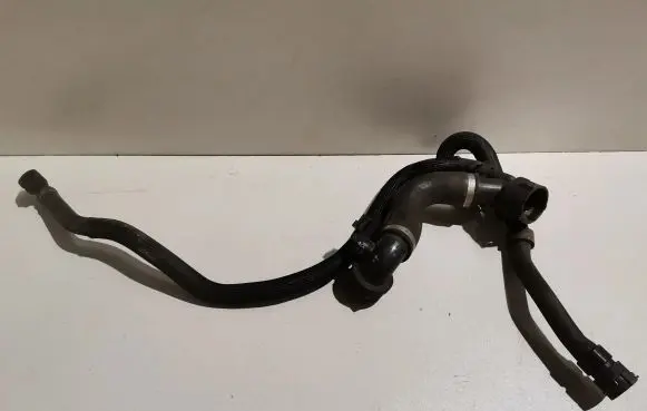 Land Rover Evoque I Engine coolant pipe/hose GJ328286
