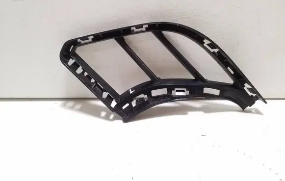BMW i4 Front bumper lower grill 8081681