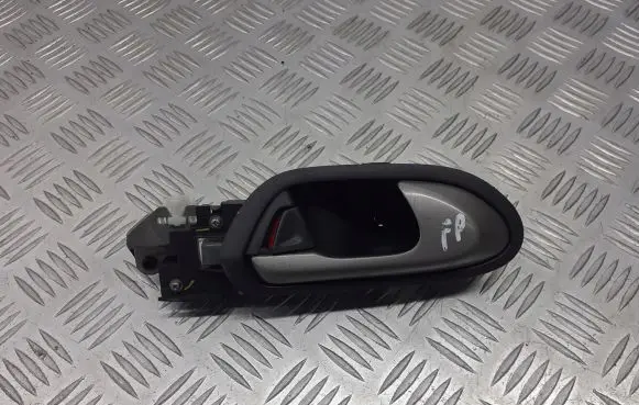 Honda Civic Front door interior handle