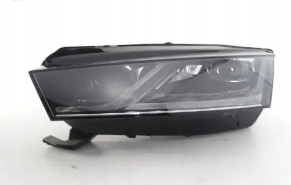 Skoda Octavia Mk4 Headlight/headlamp