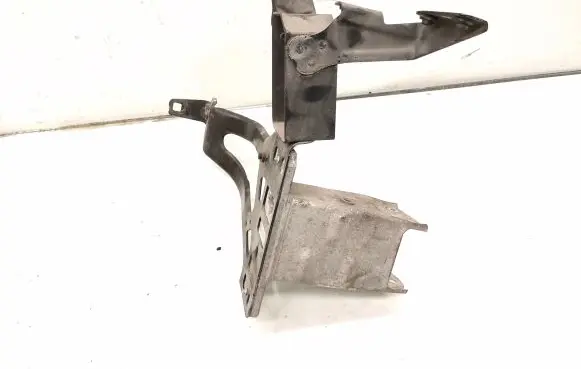 BMW 5 E60 E61 Radiator support slam panel bracket 