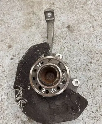 Mercedes-Benz E W213 Front wheel hub