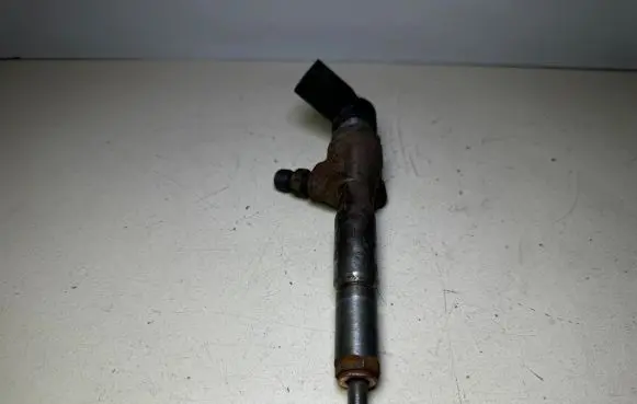 Ford Focus C-MAX Fuel injector 4M5Q9F593AD JB2412399
