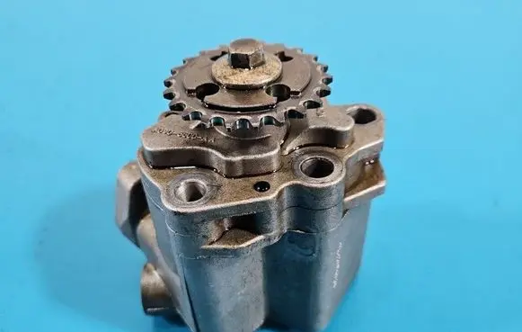 Ford Mondeo MK IV Oil pump AG9G6600AA IMPRK1592991
