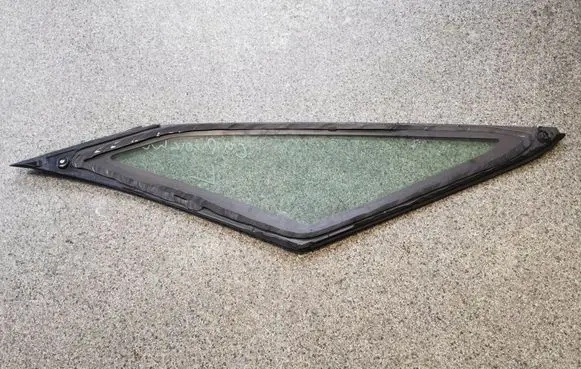 Citroen C4 II Picasso Front triangle window/glass 