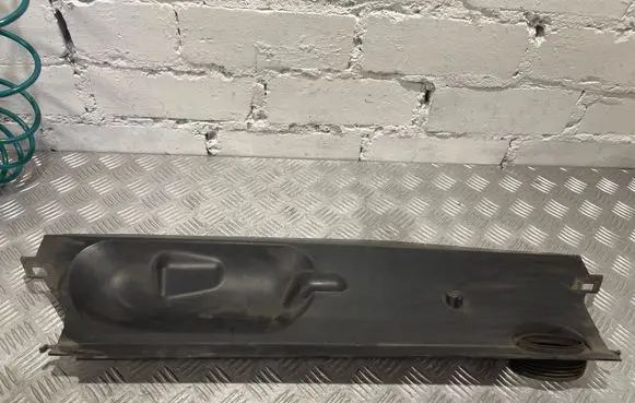 Renault Megane III Top upper radiator support slam panel 214760006R