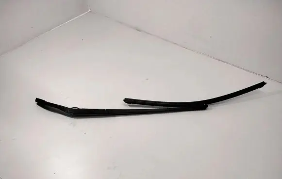 Audi A6 S6 C6 4F Front wiper blade arm 74560
