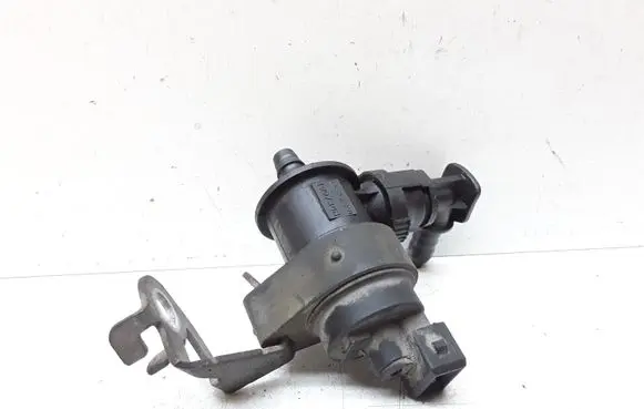 Volvo XC90 Valve vacuum 1997348 31104896