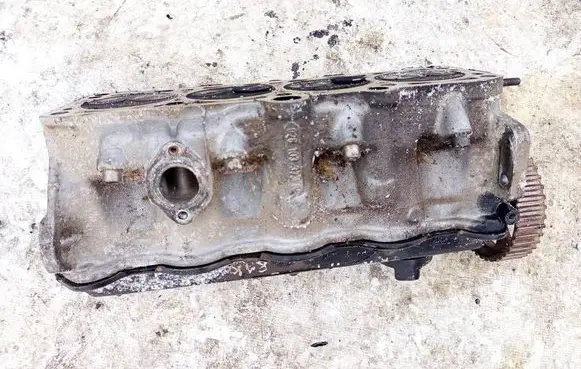 Audi A4 S4 B5 8D Engine head 028103373n