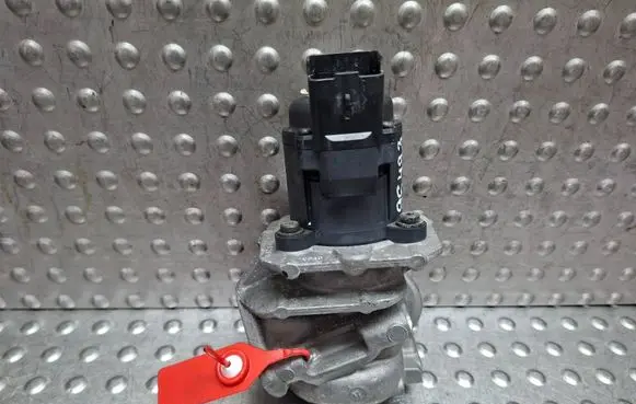 Ford Focus EGR valve S27624184 9649358780