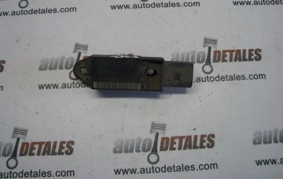 Mercedes-Benz E W211 Airbag deployment crash/impact sensor A0028202726