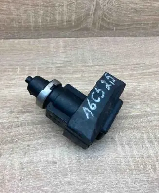 Audi A6 S6 C5 4B Turbo solenoid valve 059906627 72190322
