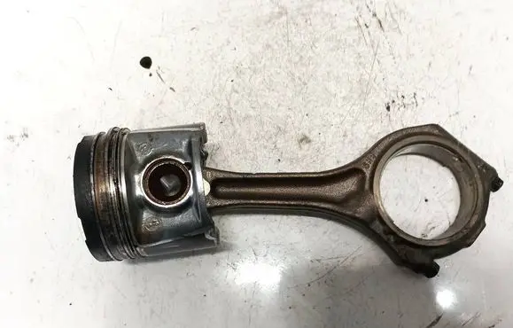 Audi A6 Allroad C5 Piston with connecting rod 059j m041