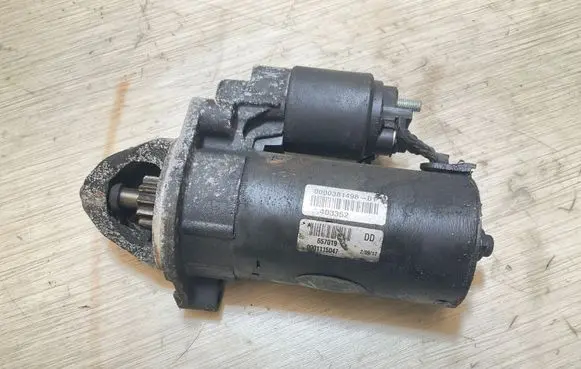 Mercedes-Benz Sprinter W906 Starter motor 0000381498 0001115047 657019