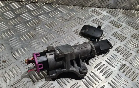 Audi A4 S4 B6 8E 8H Ignition lock 4B0905851C