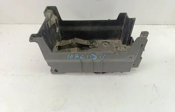 Chevrolet Malibu Battery box tray 20910582