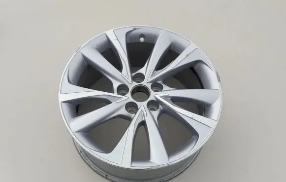 Lexus NX R18 alloy rim 