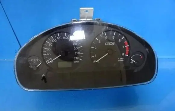 Mitsubishi Carisma Speedometer (instrument cluster) MR308415
