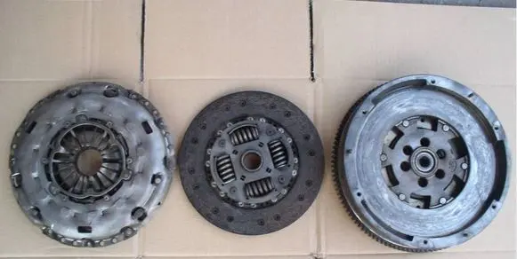 Volkswagen Crafter Clutch pressure plate 324069010