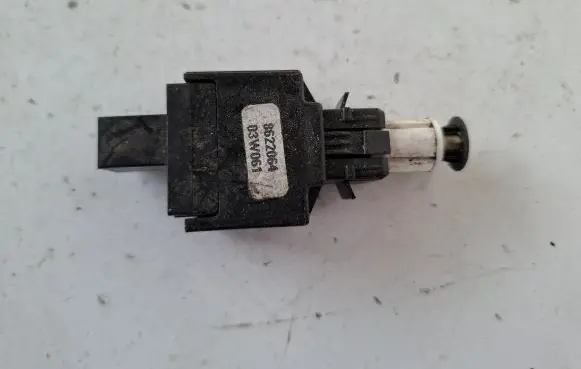 Volvo S60 Brake pedal sensor switch 8622064 03W061