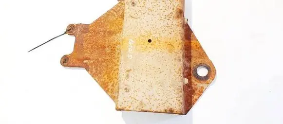 Engine mounting bracket