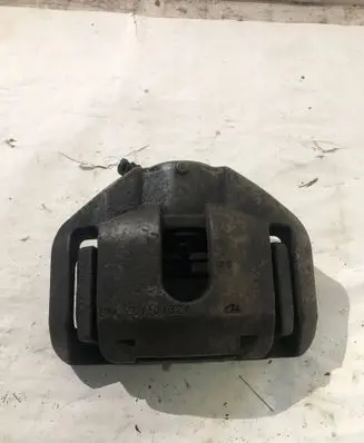 BMW 7 E65 E66 Front brake caliper 60/30/324