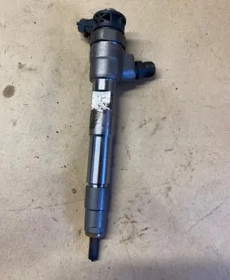 Dacia Duster II Fuel injector 0445110800 0445876882