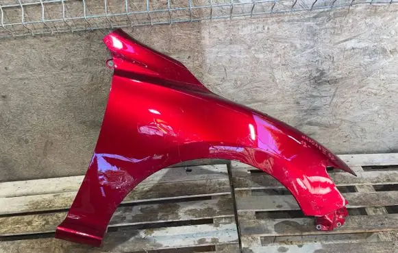 Mazda 6 Fender S2501M175