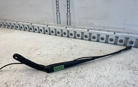 Mercedes-Benz Sprinter W906 Front wiper blade arm A0018205942