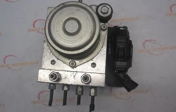 Nissan Juke I F15 ABS Pump TD8405