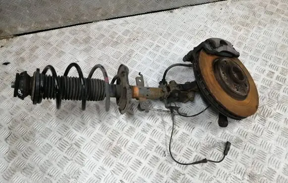 Renault Captur II Front wheel hub spindle knuckle