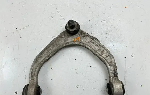 BMW X5 E70 Front upper control arm/wishbone 6776418