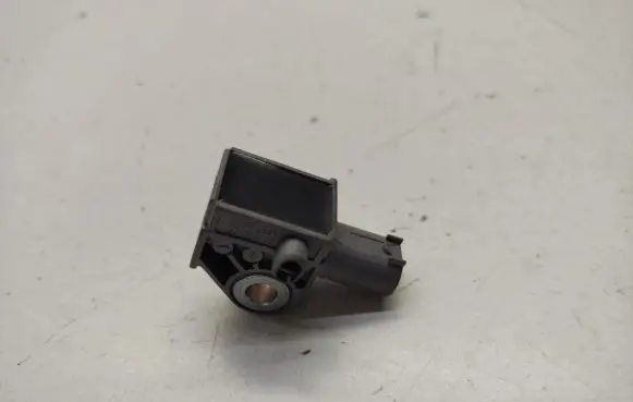 Mercedes-Benz C W204 Airbag deployment crash/impact sensor A2048201985