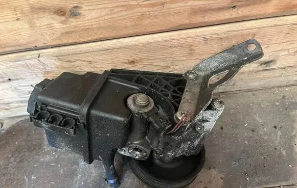 Power steering pump