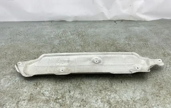 Audi Q7 4M Exhaust heat shield 4M0825711F