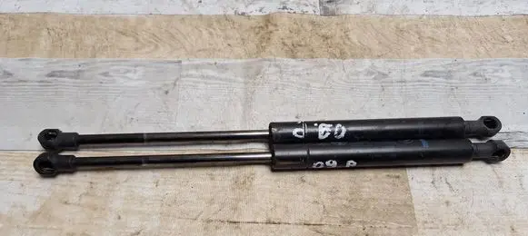 BMW 5 E39 Tailgate/trunk strut/damper D56070 51238174866 182ET0680N